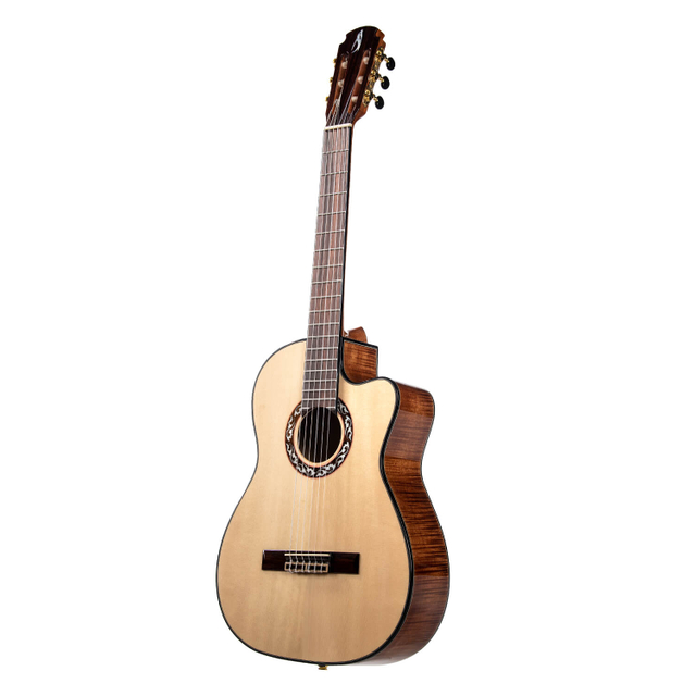 Avila AC-770CE Classical Guitar with Pickup :The Classic electroacoustic classical guitar is suitable for practice and music concerts, spruce top